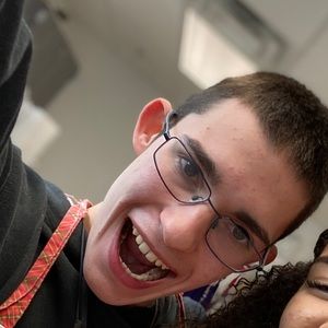 Meet your Posher, Christopher